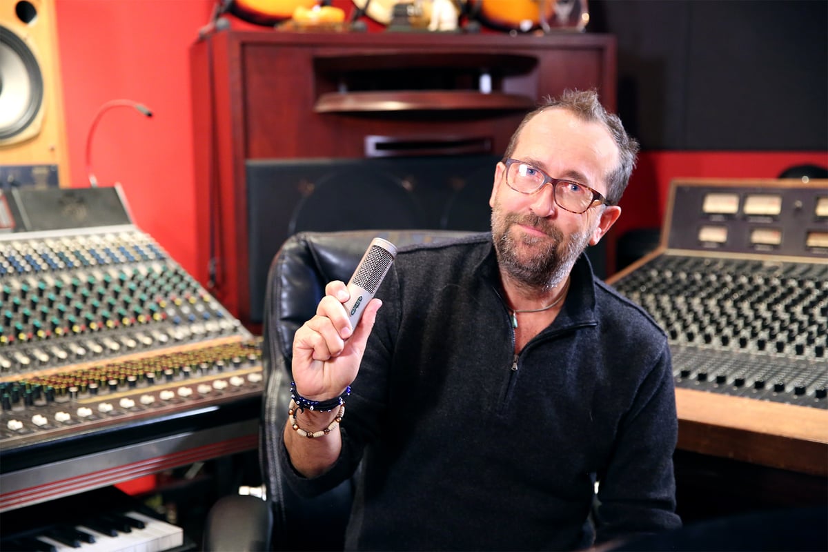 Jim Ebdon Takes Royer R-10 Ribbon Microphone on Tour with Sam Smith and Maroon 5