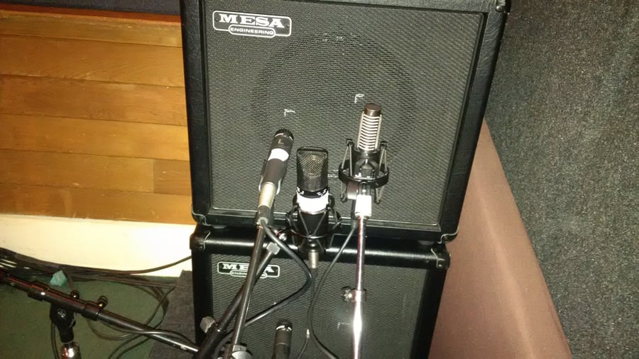 R-121, SM57 and Mojave MA-301 on John Petrucci’s guitar cabinet