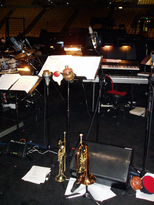 Second view of the R-122 live trumpet mic setup for a Barry Manilow concert