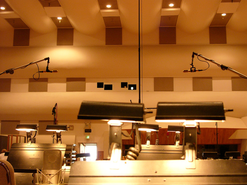 Another angle on the R-122V overhead mics above the woodwind section